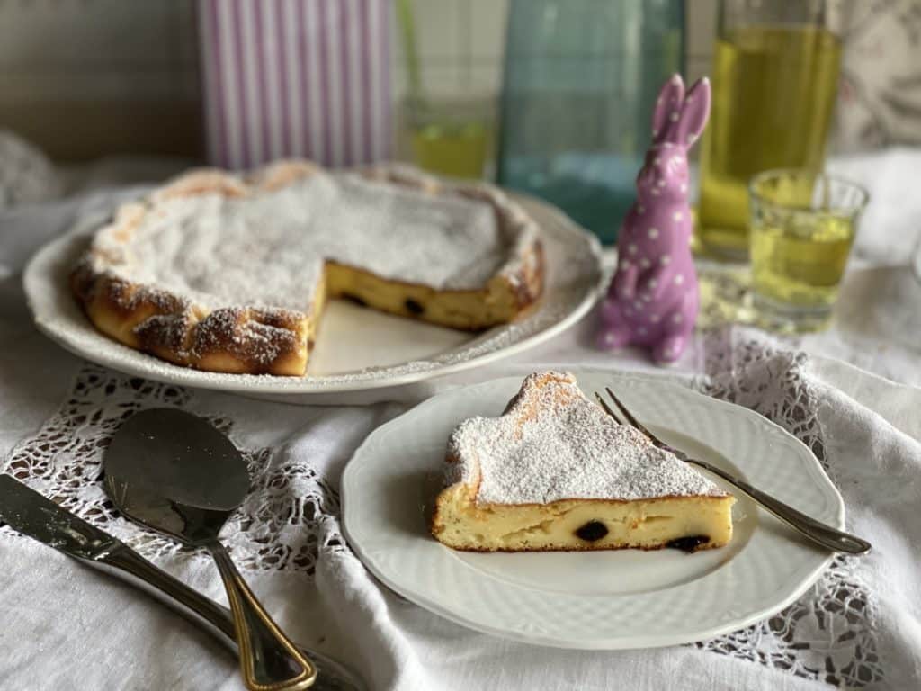 Dolce di ricotta, arancia e uvetta al rum
