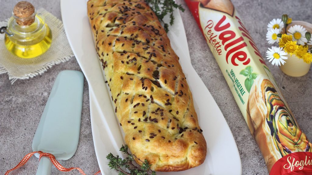 Strudel salato con patate, carciofi e funghi