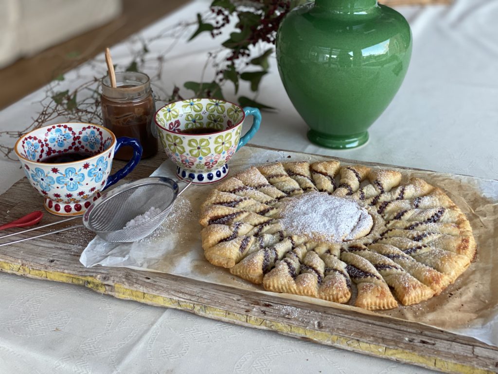 Girasole di sfoglia e crema alla nocciola