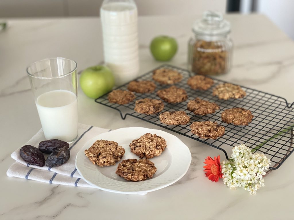 Biscotti di avena e datteri