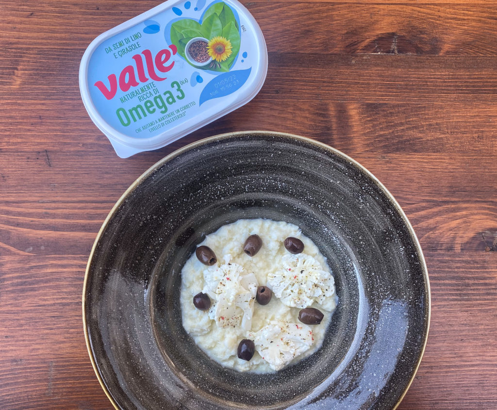 Baccalà mantecato, insalata di cavoli e olive taggiasche