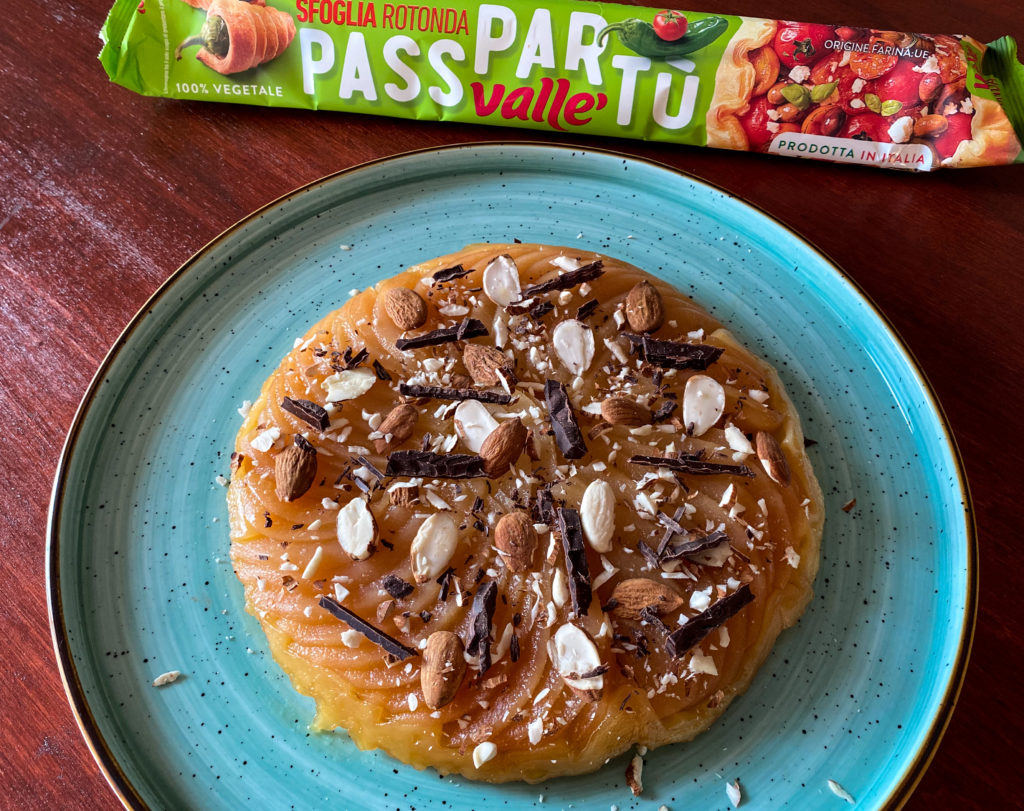 TARTE TATIN DI PERE MANDORLE E CIOCCOLATO