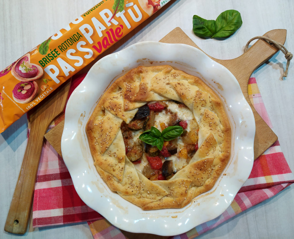 Torta salata con cianfotta napoletana