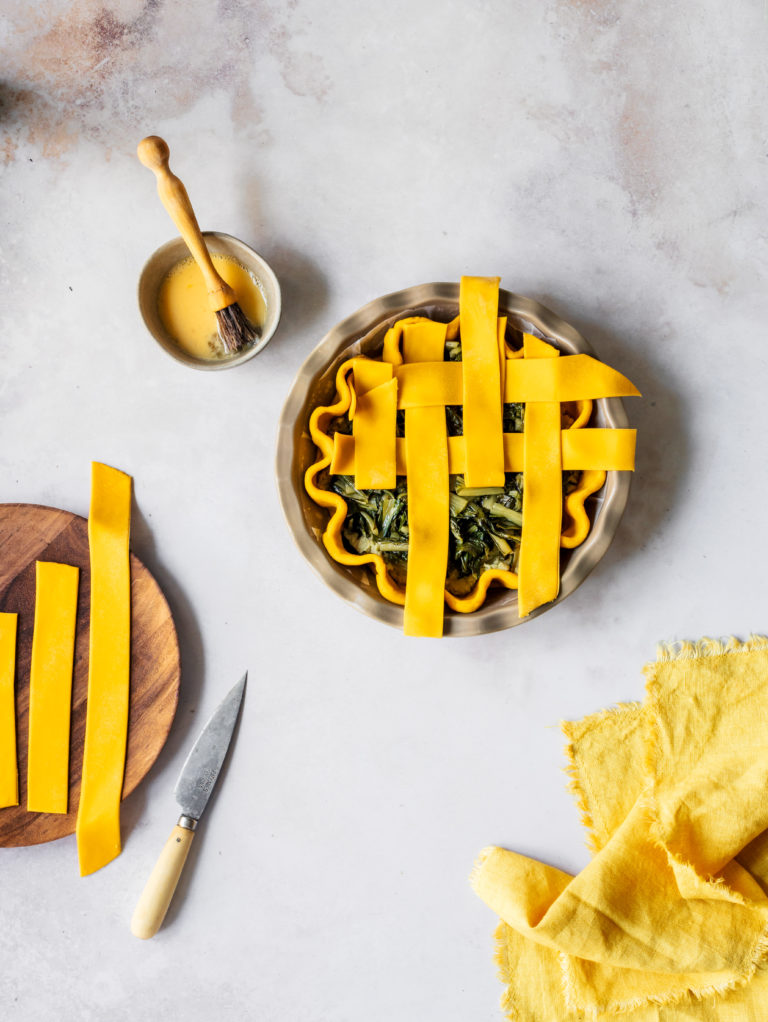 crostata-salata-legumi-fave-e-cicorie